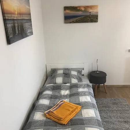 Ferienwohnung Im Ufertal بيت ضيافة *